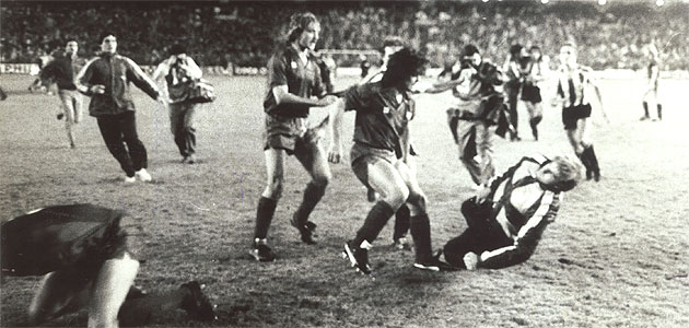 En la final de Copa del 84 se armó una tanga espectacular