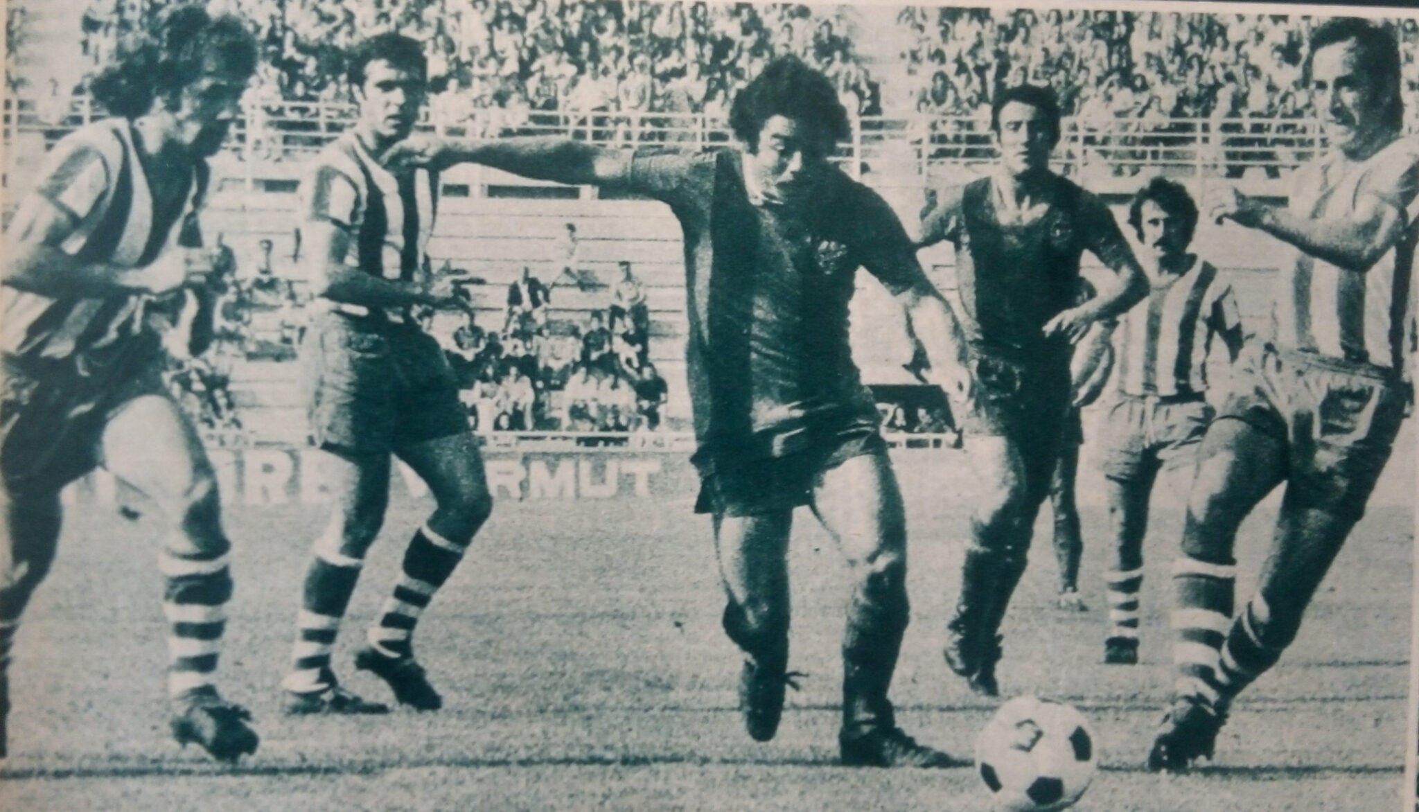 L'histoire particulière de la signature de Carlos Caszely par Levante UD