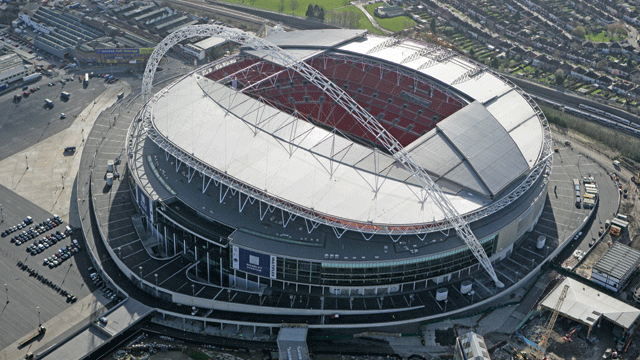 Der neue Wembley hat eine Kapazität zu 90.000 Personas.