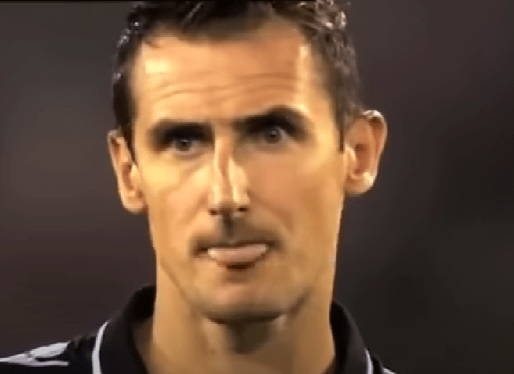 Klose se anuló un gol en un ejercicio de honestidad