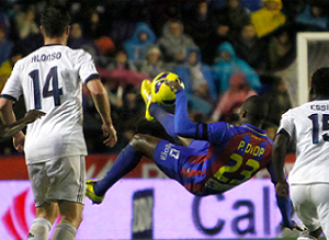 Diop fue fundamental para el Levante la temporada pasada.