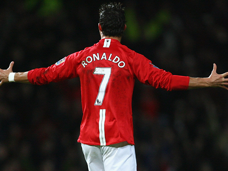 Manchester United unterzeichnet Ronaldo und vier Spieler von Everton als die englischen Medien