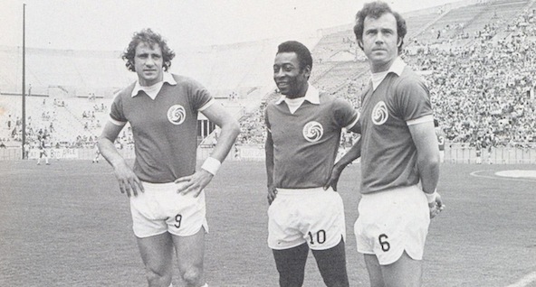 Chinaglia, Pelé y Franz Beckenbauer, tres de los jugadores de leyenda del New York Cosmos