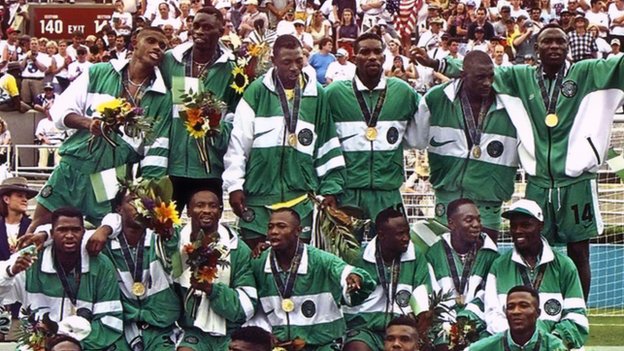 O futuro de futebol Africano preto 1 Nigeria fue campeona olímpica en Atlanta 96.