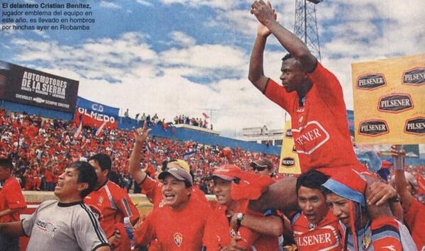 Antonio Valencia le ha dedicado un emotivo Twitter a su amigo fallecido