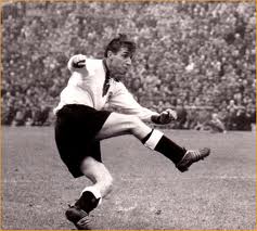 Fritz Walter était le meilleur joueur allemand de l'histoire.