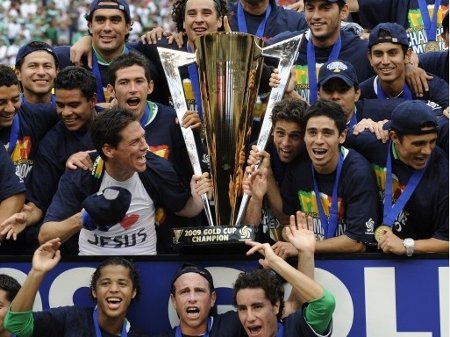 Mexiko ist das Land, das mehr mal Gold Cup mit sechs Titel gewonnen hat.