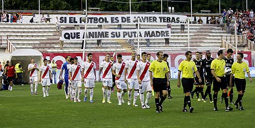 Una pancarta que deja todo bien claro.