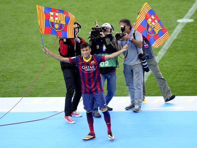 Neymar está entre los fichajes más caros de la historia.