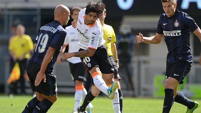 El Valencia goleó al Inter por 4 a 0 durante la pretemporada.