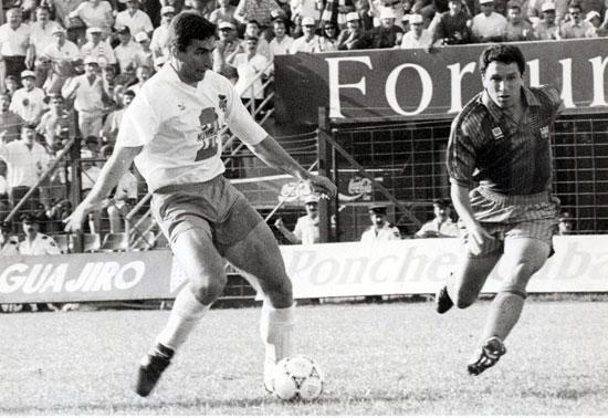 Juan Antonio Pizzi y Pier, dos delanteros clásicos de los 90