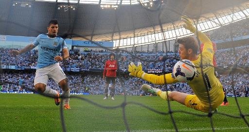 Agüero le marcó tres goles a De Egea.