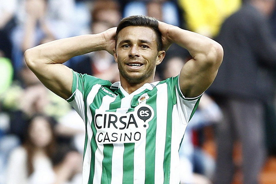 Rubén Castro merece un hueco en España.