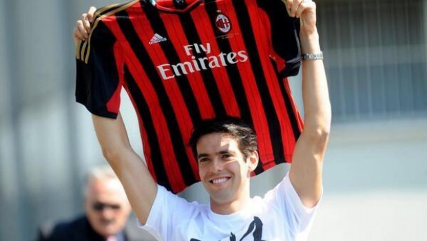 Kaká fue presentado nuevo jugador del AC Milan.