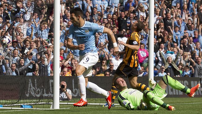 Negredo ha marcado ya dos goles de cabeza en la Premier.