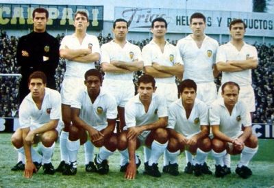 Formacion del Valencia en los 60