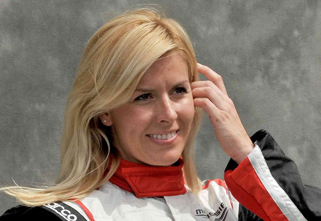 Imagen de María de Villota antes de su accidente. Hoy 11/10/2013 ha fallecido. Descanse en paz.