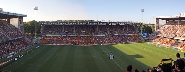 Estádios maiores do que suas cidades estadios más grandes que sus ciudades