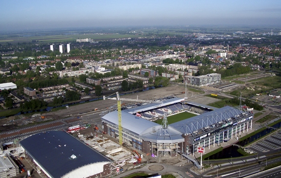 Estádios maiores do que suas cidades estadios más grandes que sus ciudades