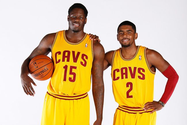  Los nº 1 del draft, Irving en 2012 (derecha) y Bennett en 2013 serán los encargados de meter en Playoff a los Cavs.