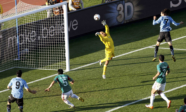 México y Uruguay tienen graves problemas para estar en Brasil.