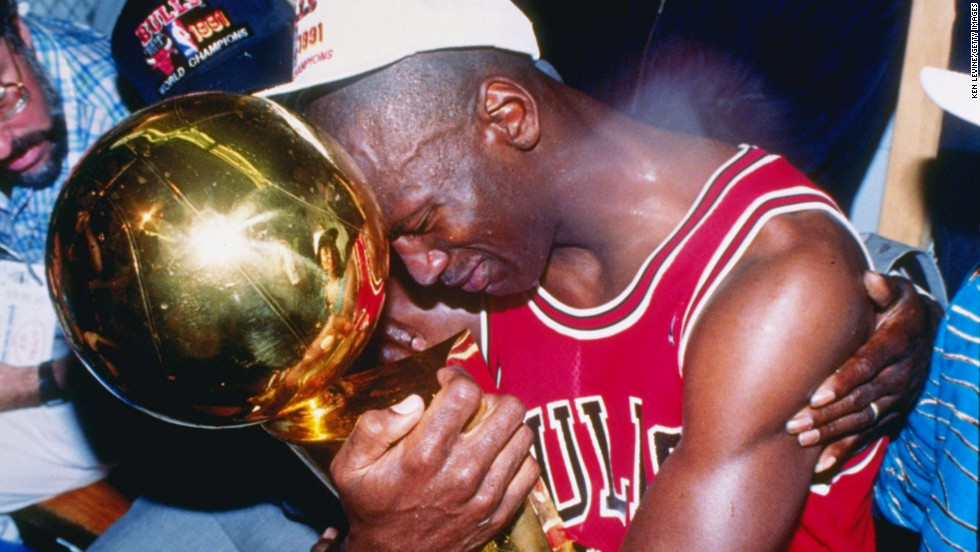 The 10 best players in NBA history