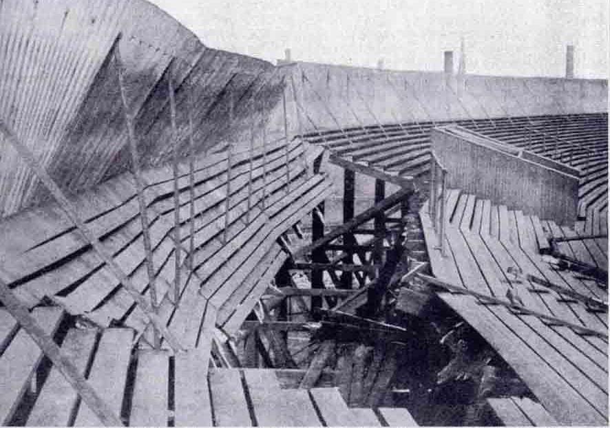 Imagen de como quedó la grada tras el desastre de 1902.