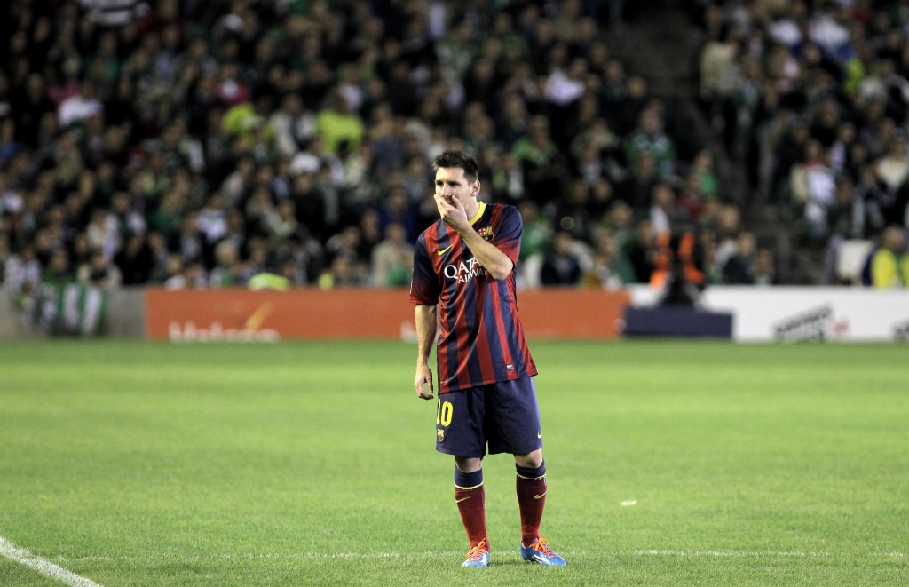 Tercera lesión de la temporada para Messi, muy lejos de ser el que era.