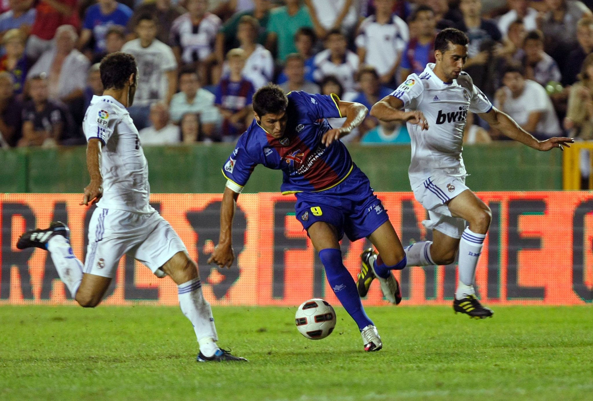 Rafa se ganó con su esfuerzo el cariño de los aficionados del Levante.