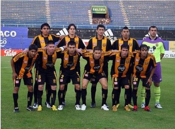 El portero destaca por algo, ¿por qué será?.