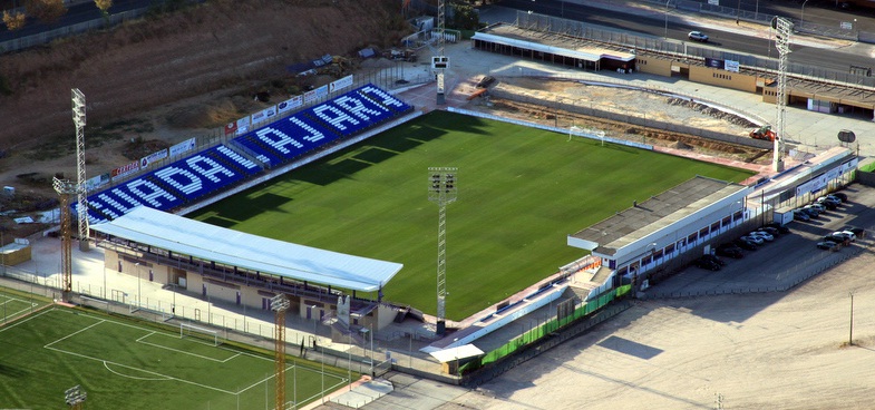 En el Pedro Escartín caben 8.000 espectadores.