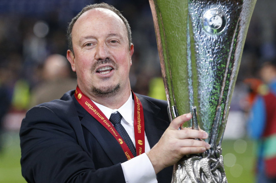 Ganar la Europa League suele ser contraproducente para Benítez. Significa siempre su adiós.