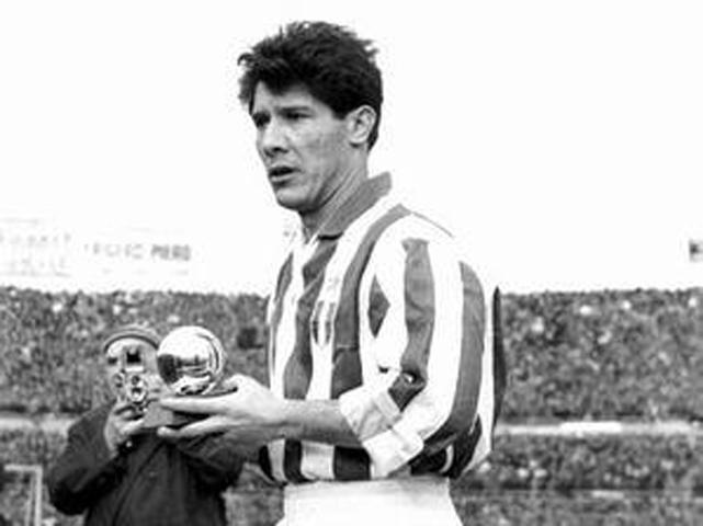 Sívori fue una de las primeras grandes estrellas sudamericanas que brilló en Italia.