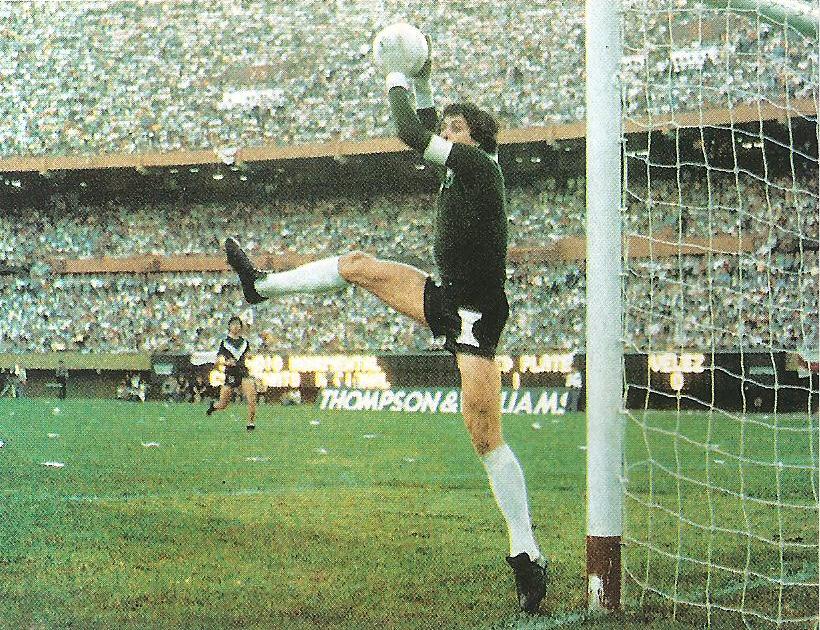 La pelota no dobla: Ubaldo Fillol.
