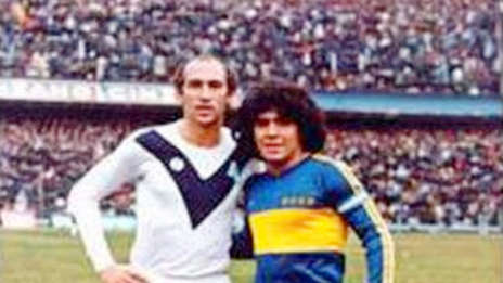 Maradona y Biachi coincidieron como profesionales y luego como entrenador y jugador.