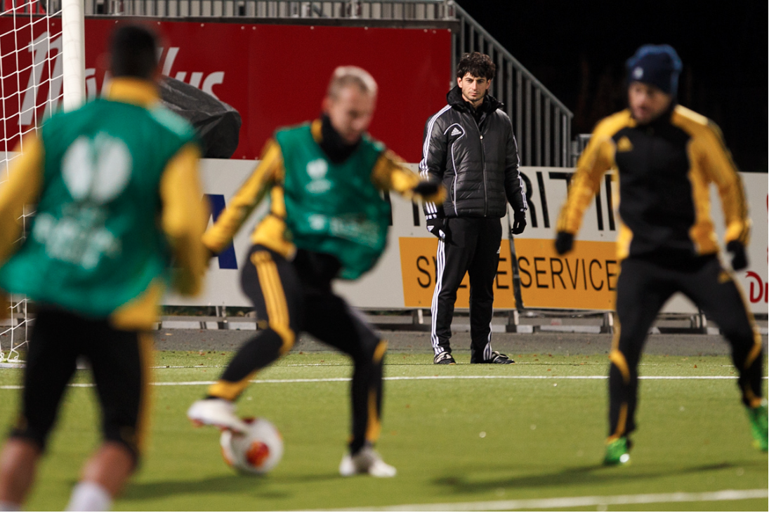Juan Ferrando un joven entrenador con métodos nuevos   aplicados al fútbol.