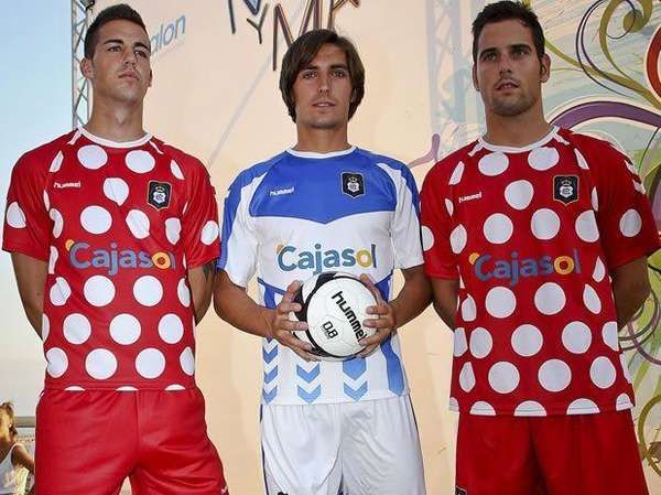 Recre camiseta fea