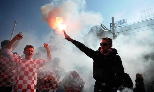 La violencia entre radicales puede ser uno de los grandes problemas de la liga.