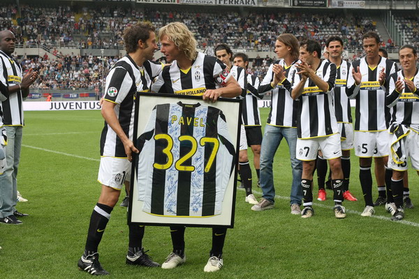 pavel nedved juventus jersey