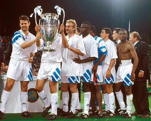 Esta es la única ocasión que un equipo francés ganó la Copa de Europa. Fue en 1993 y con polémica.