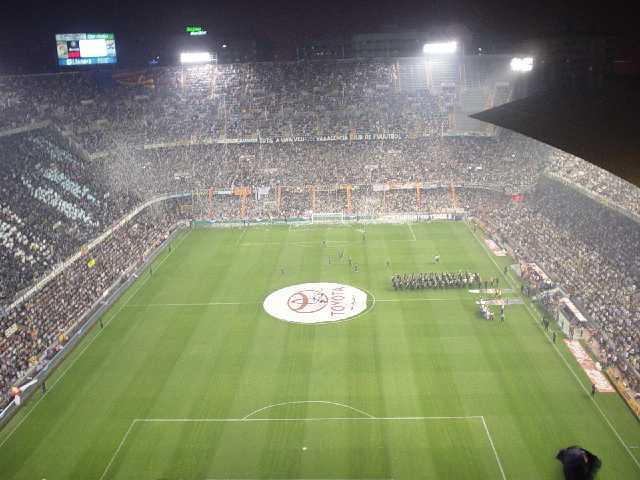 What would be the best venue for the final of Copa del Rey?
