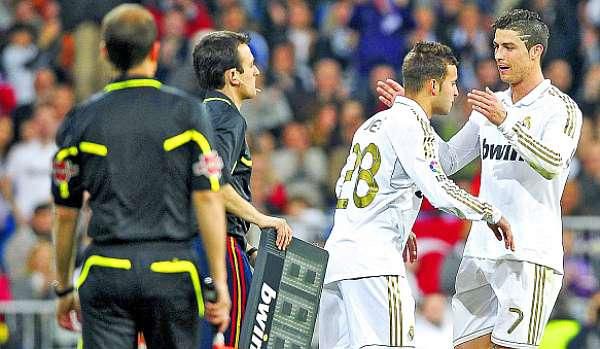 Jesé debutó en el primer equipo del Real Madrid sustituyendo a Cristiano. 