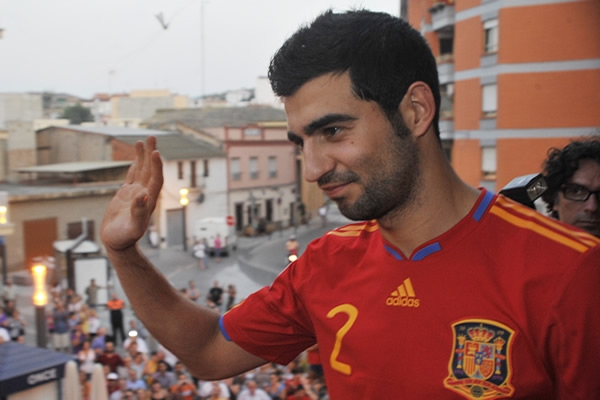 Raúl Albiol, un valenciano campeón del Mundo y de Europa con España.