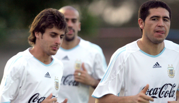 Quem você ficarmPablo Aimar e Juan Roman Riquelme 2 ¿Pablo Aimar o Juan Román Riquelme?