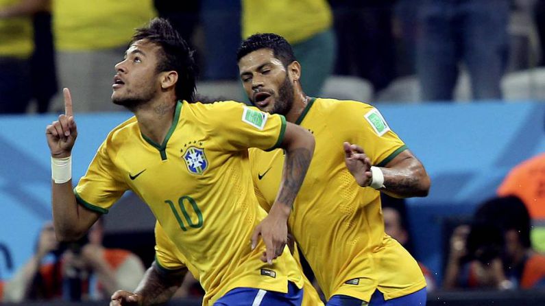 Neymar entre los máximos goleadores de la historia de Brasil