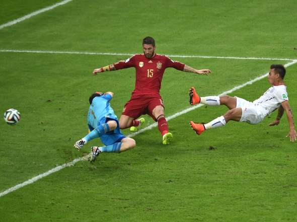 La fragilidad defensiva de España fue tremenda en todo el torneo.