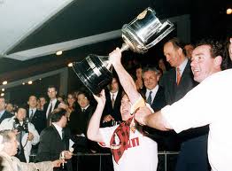 El Zaragoza se llevó la Copa de 1994. Su Majestad mostraba satisfacción.