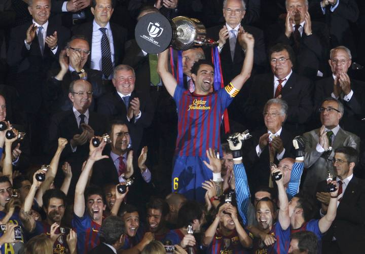 2012, ahora quien sonríe es el Barcelona, que levanta un nuevo título.