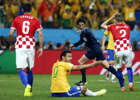 Nishimura es uno de los cuatro árbitros en Brasil que tiene experiencia mundialista.