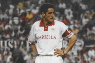 Losolo meilleurs joueurs de l'histoire de Sévillennées Pizjuán Manolo Jiménez corrió la banda del Pizjuán durante muchos años.